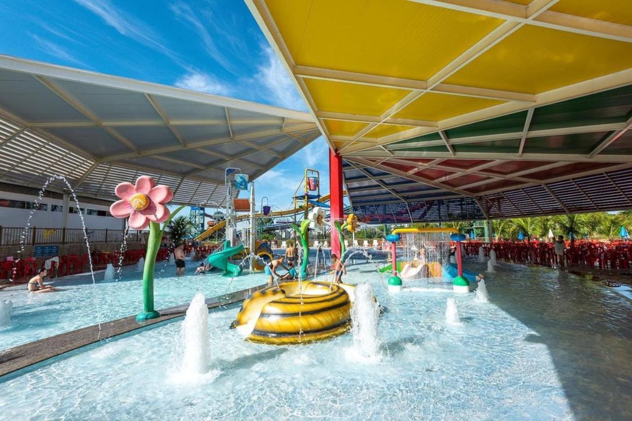 Caldas Novas - Piazza Diroma - Com Ingressos Do Acqua Park Todos Os Dias Extérieur photo