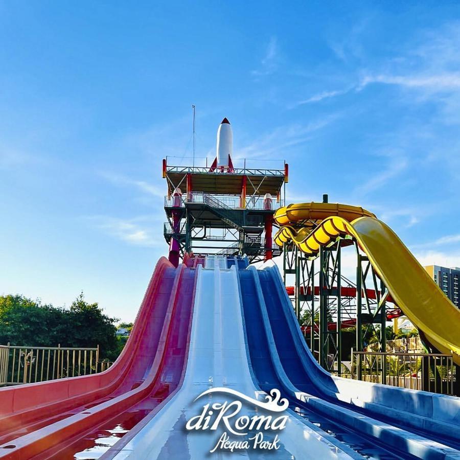 Caldas Novas - Piazza Diroma - Com Ingressos Do Acqua Park Todos Os Dias Extérieur photo